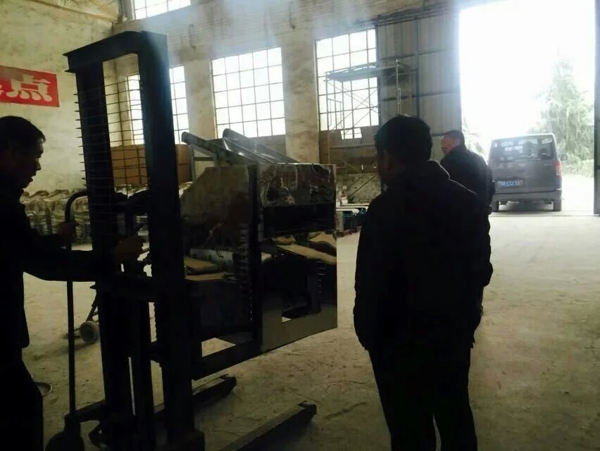 �������������^�_�ֵ��^�m(x��)ُ�IһƷ�r�๦������C(j��)